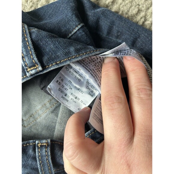 Levi's Women's Legging Size 7 28x32 Dark Wash Skinny Jeans - Picture 5 of 6